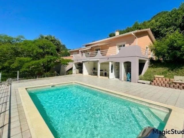 Vente Maison 5 pièces 136 m2 Hauterives