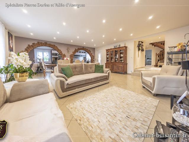 Vente Maison 5 pièces 136 m2 Le Bois d'Oingt