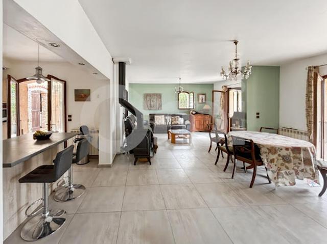 Vente Maison 5 pièces 123 m2 Le Revest les Eaux