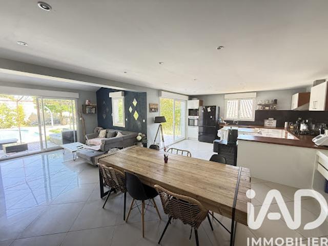 Vente Maison 5 pièces 136 m2 Péret