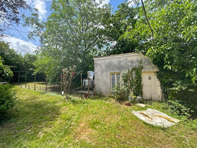Vente Maison 5 pièces 136 m2 Vallereuil