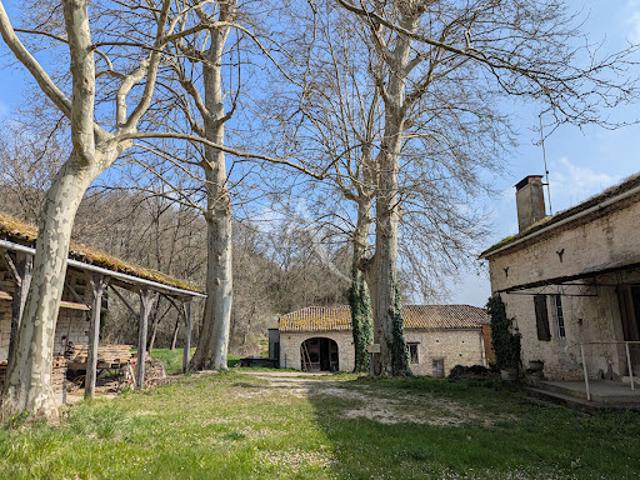 Vente Maison 5 pièces 136.5 m2 Montcuq