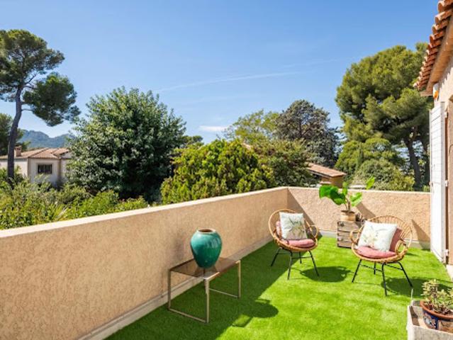 Vente Villa 5 pièces 137.3 m2 Marseille 9ème