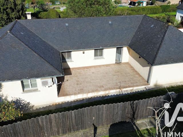 Vente Maison 5 pièces 137 m2 Morlaàs