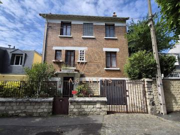 Vente Maison 5 pièces 137 m2 Le Perreux sur Marne