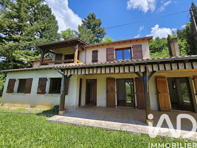 Vente Maison 5 pièces 137 m2 Saint Céré