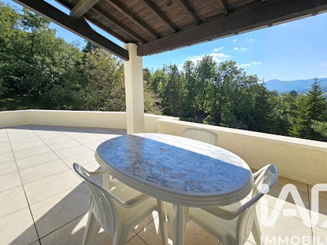 Vente Maison 5 pièces 137 m2 Saint Vincent de Barrès