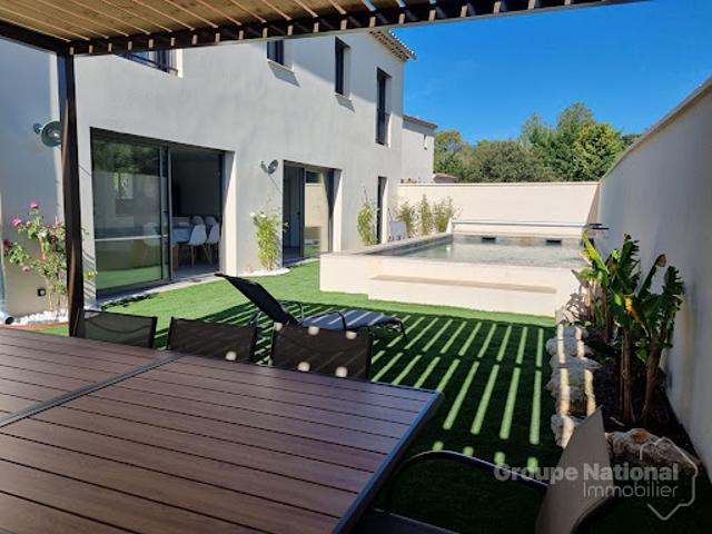 Vente Maison 5 pièces 137 m2 Saumane de Vaucluse