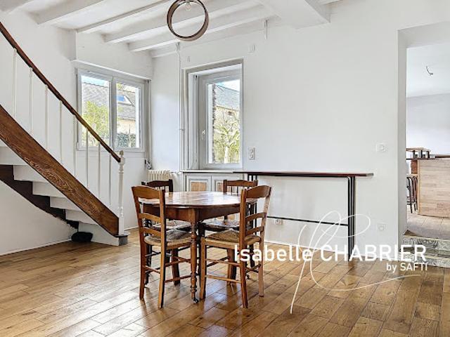 Vente Maison 5 pièces 137 m2 Sceaux d'Anjou