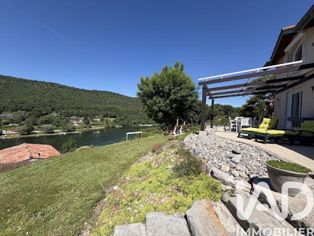 Vente Maison 5 pièces 137 m2 Serrières sur Ain
