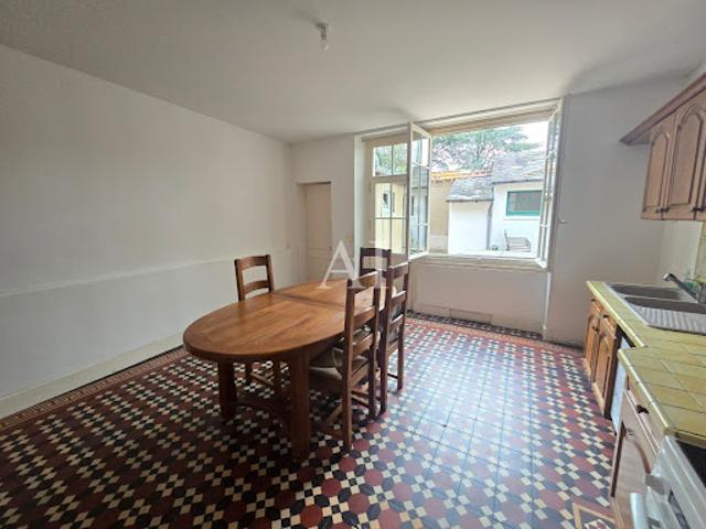 Vente Maison 5 pièces 137.09 m2 Bourges