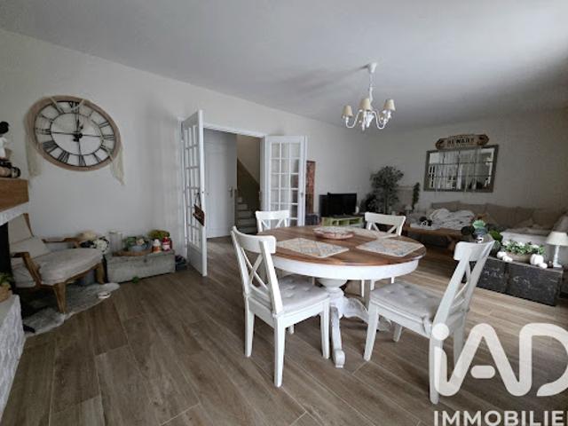 Vente Maison 5 pièces 138 m2 Moussy le Vieux