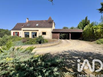 Vente Maison 5 pièces 138 m2 Vitrac