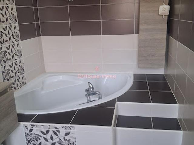 Vente Maison 5 pièces 139 m2 Neuville de Poitou