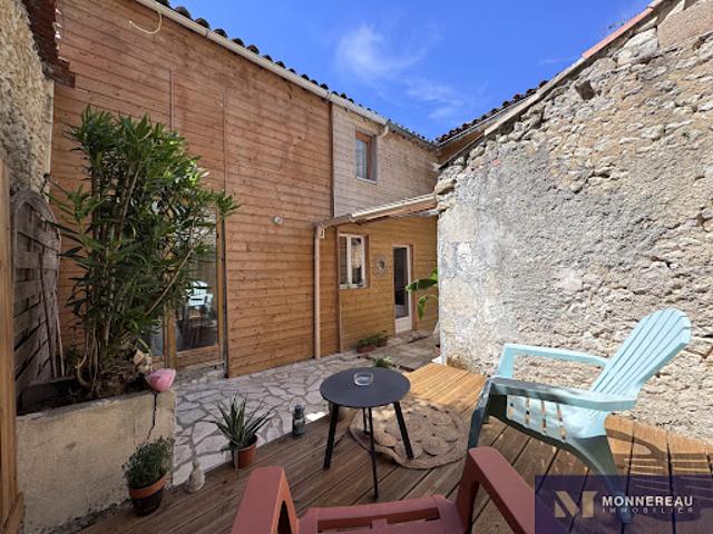 Vente Maison 5 pièces 139 m2 Barbezieux Saint Hilaire
