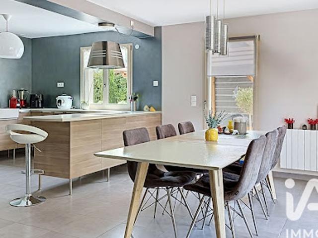 Vente Maison 5 pièces 139 m2 Corcelles les Monts
