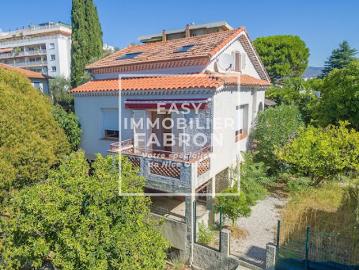 Vente Maison 5 pièces 139.19 m2 Nice