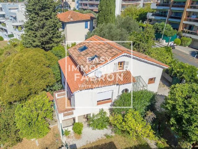 Vente Maison 5 pièces 139.19 m2 Nice