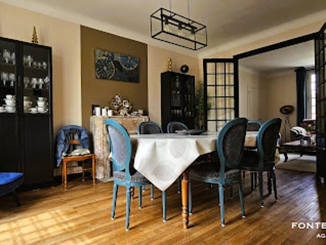 Vente Maison 5 pièces 139.11 m2 Fontenay le Comte