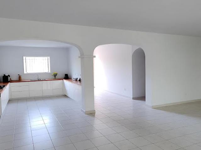 Vente Maison 5 pièces 130 m2 Marguerittes