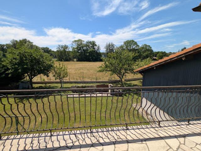 Vente Maison 5 pièces 160 m2 Montagnat