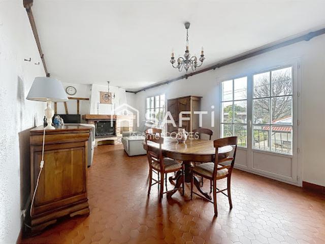 Vente Maison 5 pièces 130 m2 Labastide Saint Pierre