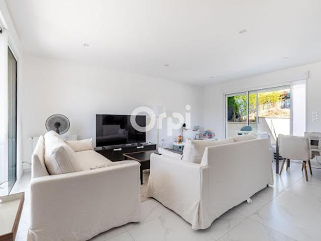 Vente Maison 5 pièces 130 m2 Le Palais sur Vienne