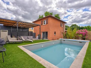Vente Maison 5 pièces 130 m2 Pierre benite