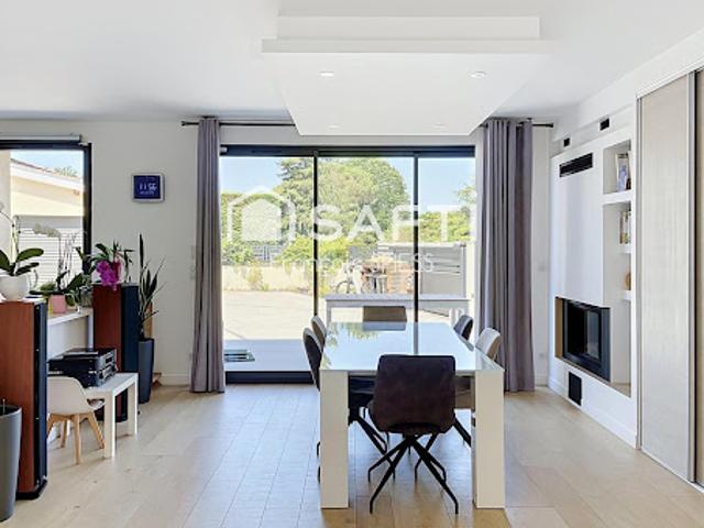 Vente Maison 5 pièces 130 m2 Pompignac