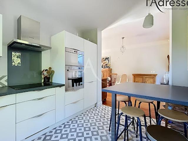 Vente Maison 5 pièces 130 m2 Suresnes