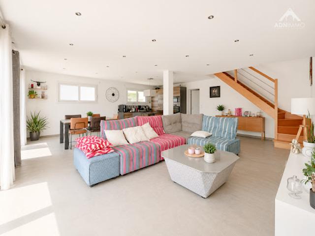Vente Maison 5 pièces 130 m2 Thoiry