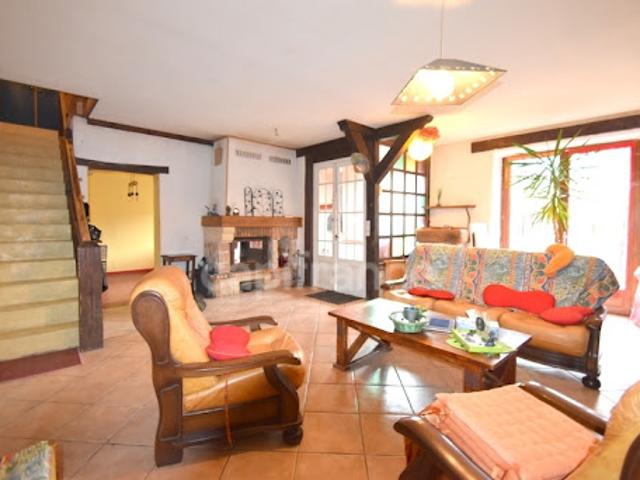 Vente Maison 5 pièces 131 m2 Angerville