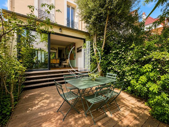 Vente Maison 5 pièces 131 m2 Asnieres sur seine
