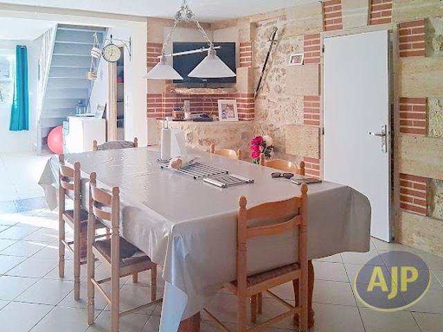 Vente Maison 5 pièces 131 m2 Vertheuil