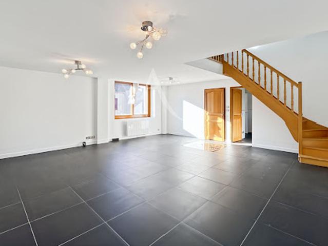 Vente Maison 5 pièces 131.59 m2 Blandy