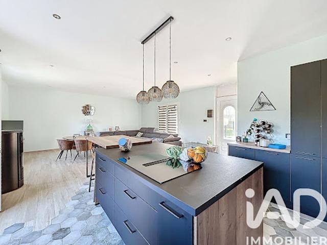 Vente Maison 5 pièces 132 m2 Coutras