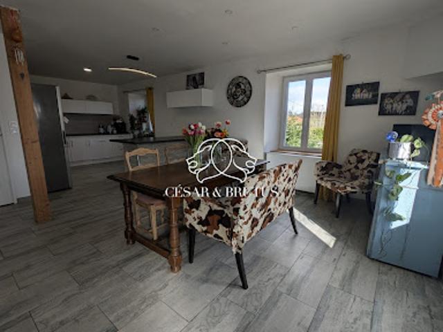 Vente Maison 5 pièces 132 m2 Saint Pierre du Champ