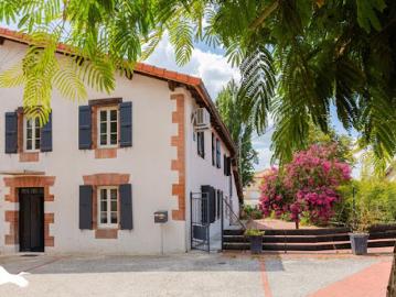 Vente Maison 5 pièces 133 m2 Nougaroulet