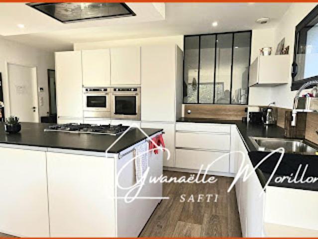 Vente Maison 5 pièces 133 m2 Beychac et Caillau