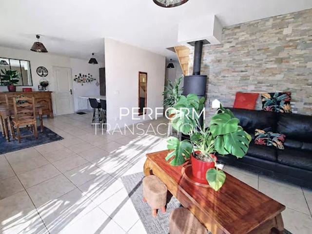 Vente Maison 5 pièces 133 m2 Chevrieres