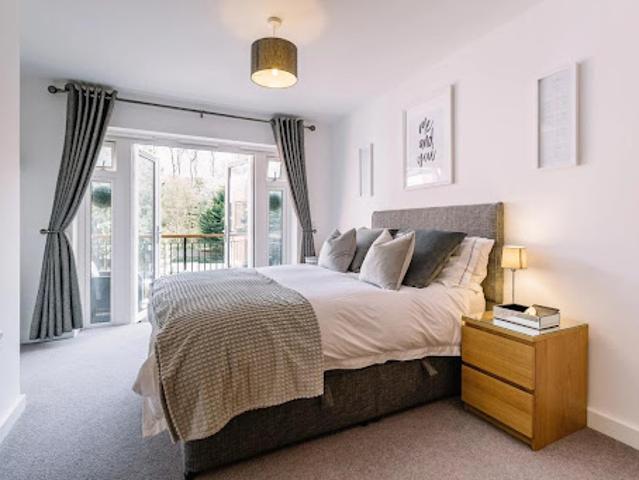 Vente Maison 5 pièces 133 m2 Suresnes