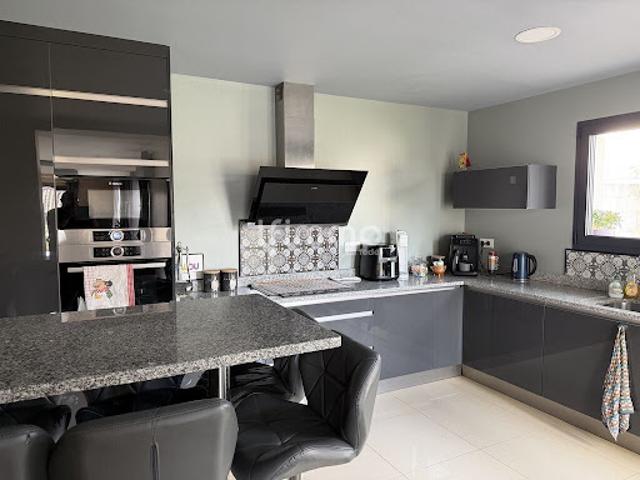 Vente Maison 5 pièces 144 m2 Bassens