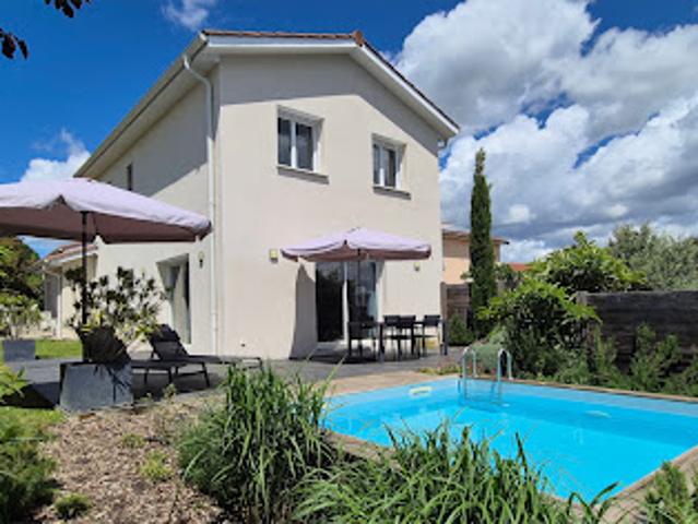 Vente Maison 5 pièces 144 m2 Taluyers