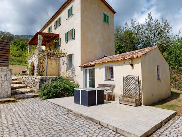 Vente Maison 5 pièces 144 m2 Tourrette Levens