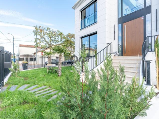 Vente Maison 5 pièces 144.72 m2 Saint maur des fosses