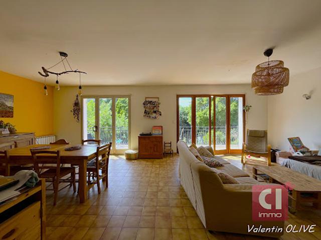 Vente Maison 5 pièces 145 m2 Mazaugues