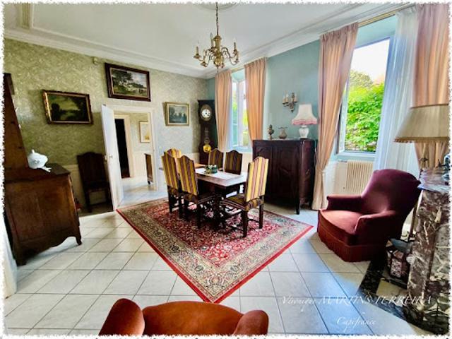 Vente Maison 5 pièces 145 m2 Châteaumeillant