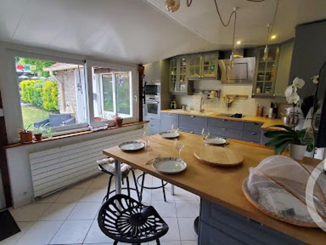 Vente Maison 5 pièces 145 m2 Angerville