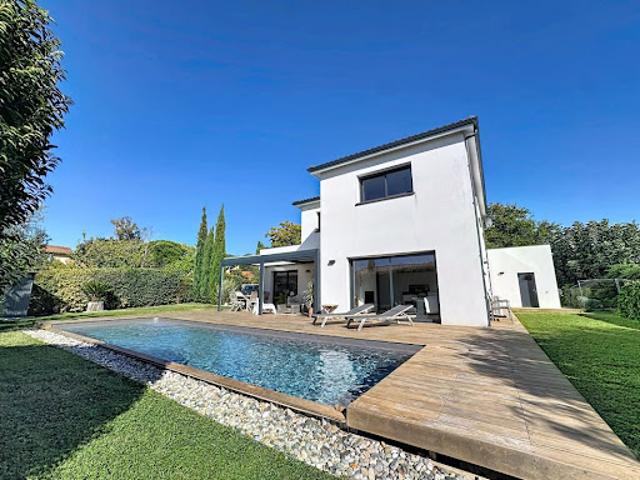 Vente Maison 5 pièces 145 m2 Saint Jean