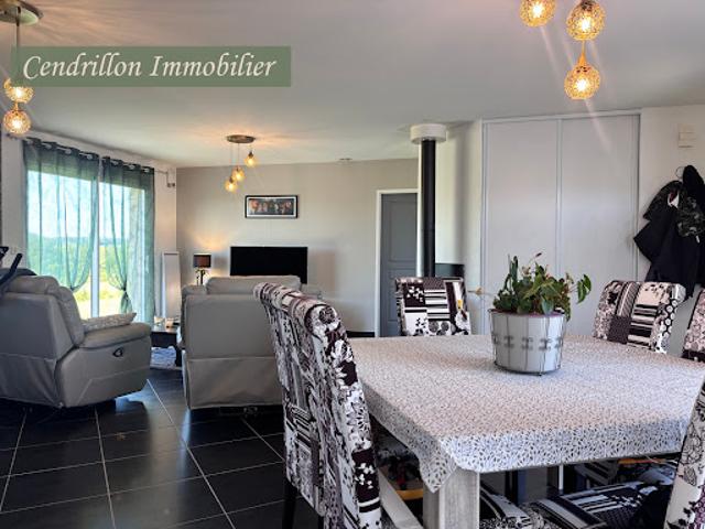 Vente Maison 5 pièces 145 m2 Saint Silvain Montaigut